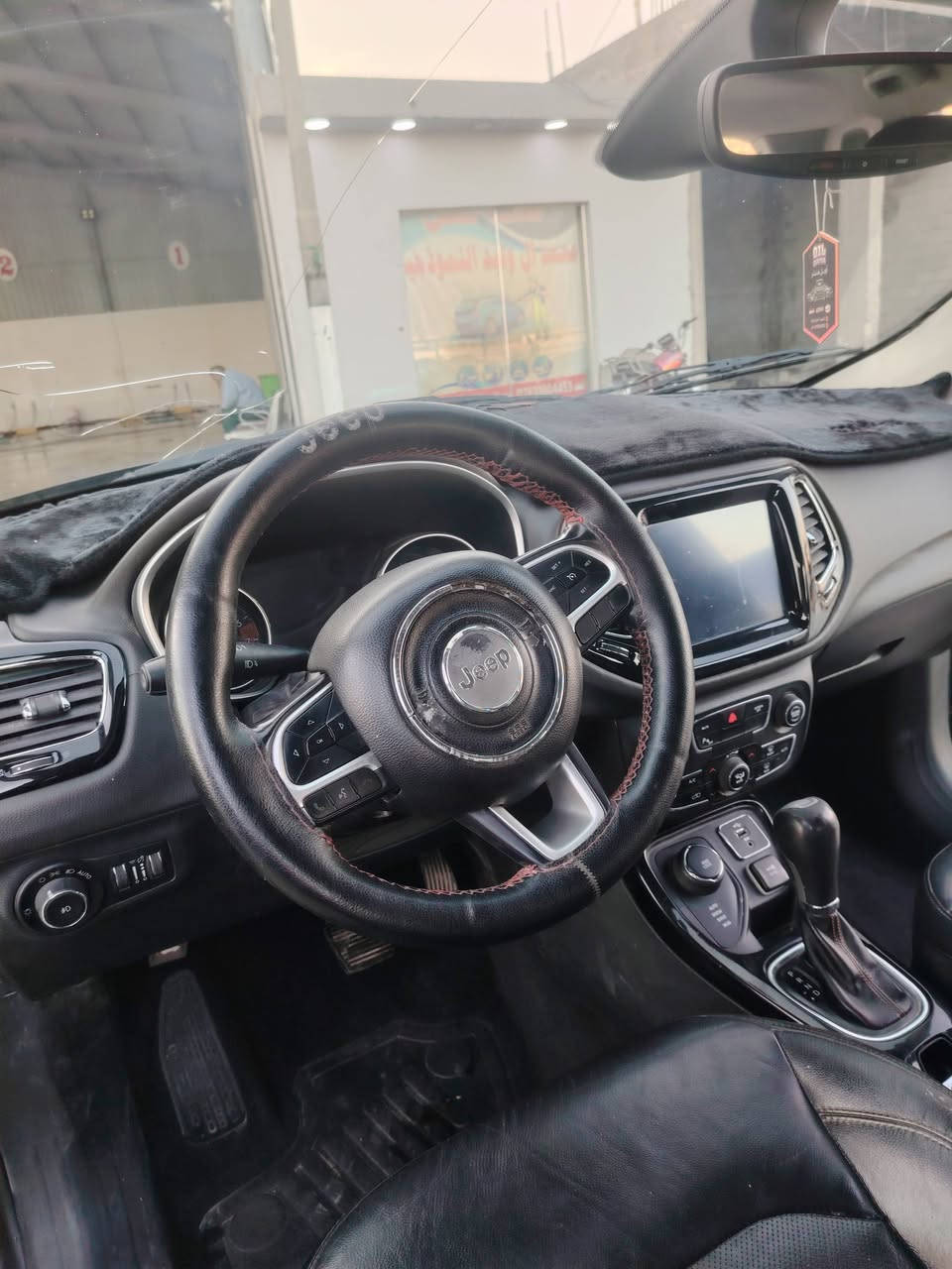 السلام عليكم ورحمة الله وبركاته 
جيب كنباس 18 لمتدد معروفه مواصفات لمتدد 
رقم بغداد تحويل ثاني يوم 
جميع المواصفات بالمتدد موجوده 
حادث الوارد مرفق بالبوست 
مكينه دوش 2400  خير من الله  
السعر 125.  مكان السياره صويره واسط 
رقم صاحب السياره ***********
