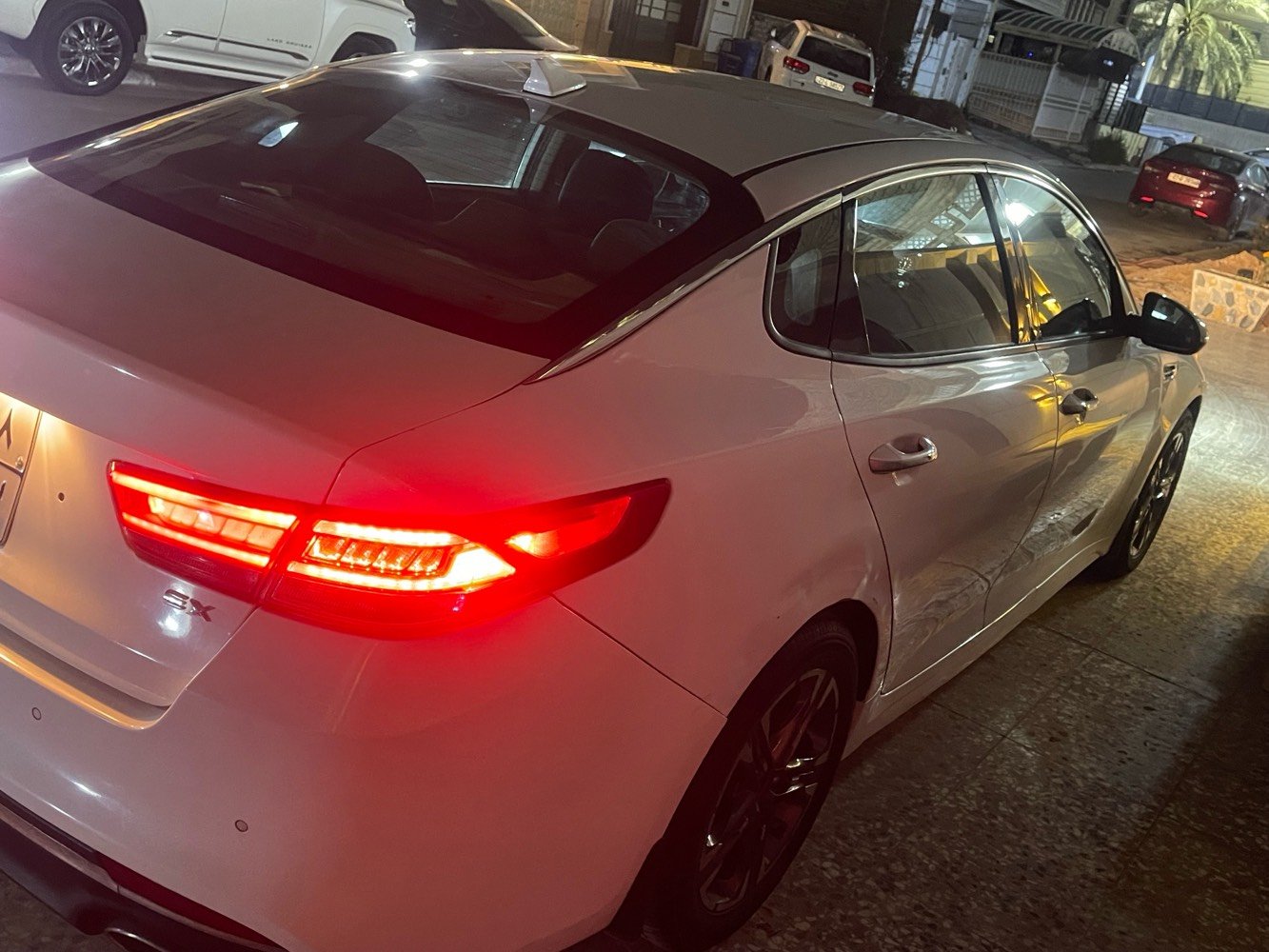 اوبتما 
موديل 2018 EX فول عدا الفتحه
كير - مكينه مكفولات ما مفتوحه
بصمة تشغيل + بصمة ابواب
صندوق ذكي 
ترحيب مرايات
رادار جانبي
اوتو بريك
كشنات جلد كهرباء 
تدفئه بالكشن
شاشة اندرويد كبيره
ارضيات مغلفه جلد 
ضررها من امريكا جاملغ خلف السايق 
وهنا بالعراق صار بيها حادث خفيف بدلت قبق الجنطه
بغداد / الكرخ
جماعة الي يدور سوالف ويكسر بحلال العالم لا يتصل بيه رجاءً