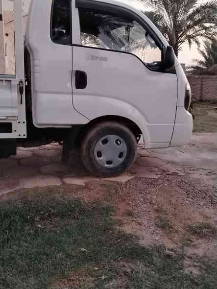 السلام عليكم كيا حمل للبيع موديل 2014 كفاله السياره لاتصال على الرقم***********
