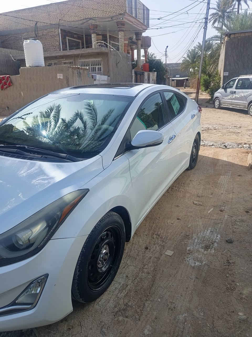 سلام عليكم الانتره وأرد امريكي موديل 2016 ضرار نصف بنيد ليبل واحد سياره فول لامتت واحد على واحد المواصفات لد امامي خلفي تحكم ستيرن جهتين تدفئه تبريد بالكوشنات صندوق كهربائي يشاير بالمره بصمه ابواب ماشيه 130 العنوان بابل سعر 125 وبيها مجال ***********
