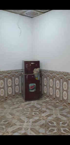 بسم الله الرحمن الرحيم
اعلان  ... دار للبيع 
دار للبيع المساحة ١٠٠ متر 
صحيات داخلي وخارجي هاذ المنشور قديم بل جدية جام لكل شبابيك والنضافة فول سيراميك وهستوة طالع البنة منة الله شاهد 
شارع المطار القديم مقابل اسواق السفير 
شارع حسينية البصراوي
للاستفسار الاتصال على الرقم/ ***********
