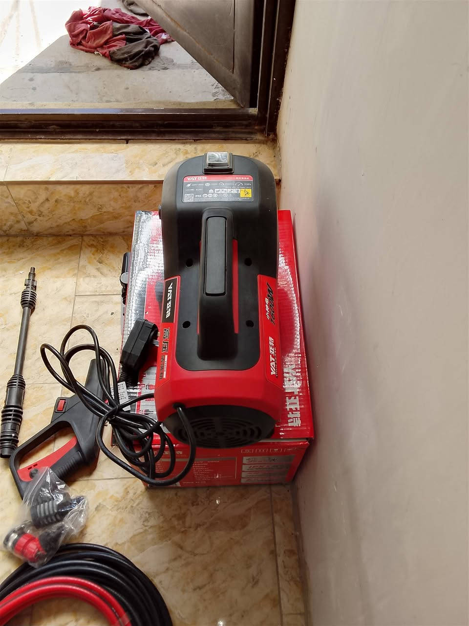 سلام عليكم فارة غسل 
نوعية مضبوطة مكاني شعب ***********
