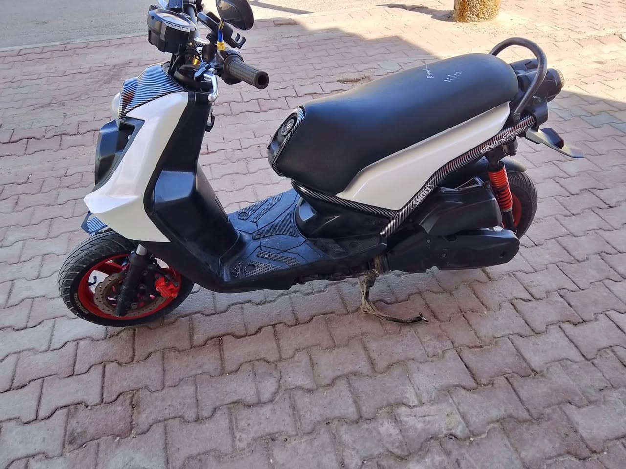 سكنس جبلي دراجه نضيفه وختم واحد كهربائيات شغاله كلشي شغال سعر 1300 مكاني تنومه رقمي ***********
