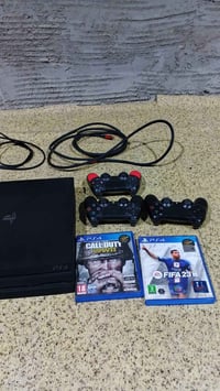 بلي فور برو عامل ملحقات وباقي التفاصيل على هاذه الرقم 07765748450