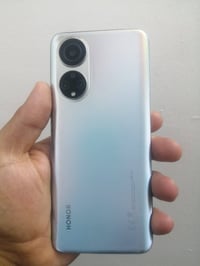 هونر X7 • ١٢٨ جيجا/رام ٦ • سماعة ناصية