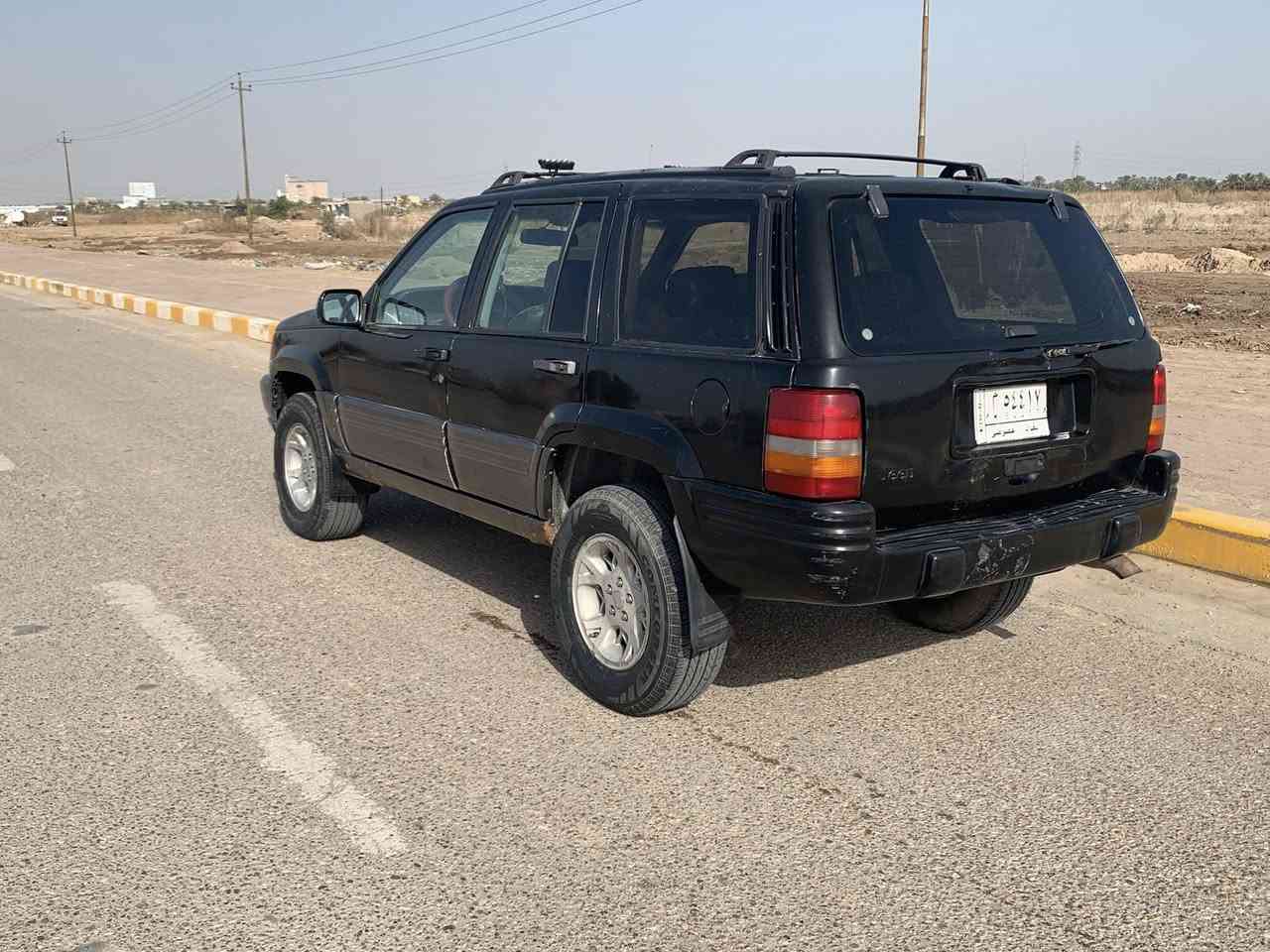 السلام عليكم جيب شيروكي سيارة نظيفه گير ومكينه بالچيس فيفيتي مكان العمارة للاستفسار سعر ٣٥ مكان العماره للاستفسار 
***********
