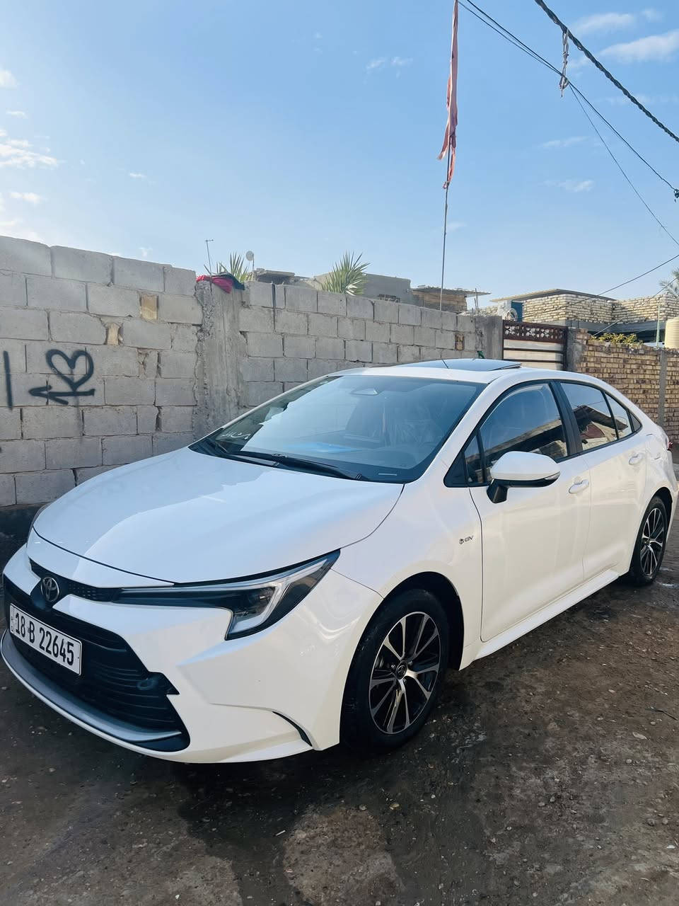 للبيع كورلا هايبرد 2025 سيارة جديد ماشيه 12 الف مواصفات فول 1/1 مكان بابل حله شارع 80 رقم الهاتف ***********

