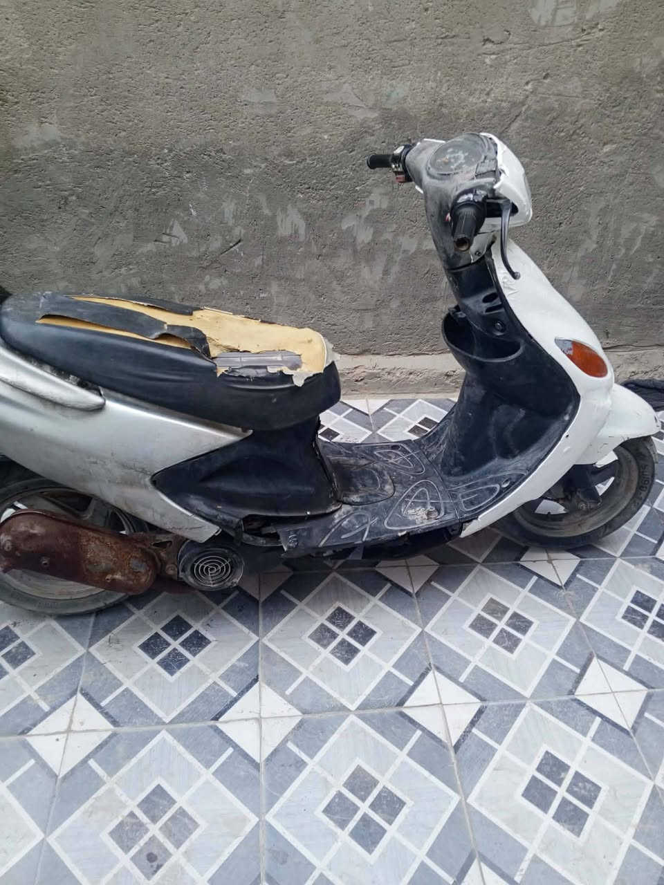 اكزز اللبيع محرك نضيف كلش كهربايات شغاله بس بيهن كطع من يم الدشبول سلف شغال بس ماكو باتري مكاني كربلاء شبانات 175 شراي يجي خاص


**إذا كنت صاحب هذا الإعلان وتريد حذفه لأي سبب، رجاءا أرسل رسالة إلى الدعم الفني**