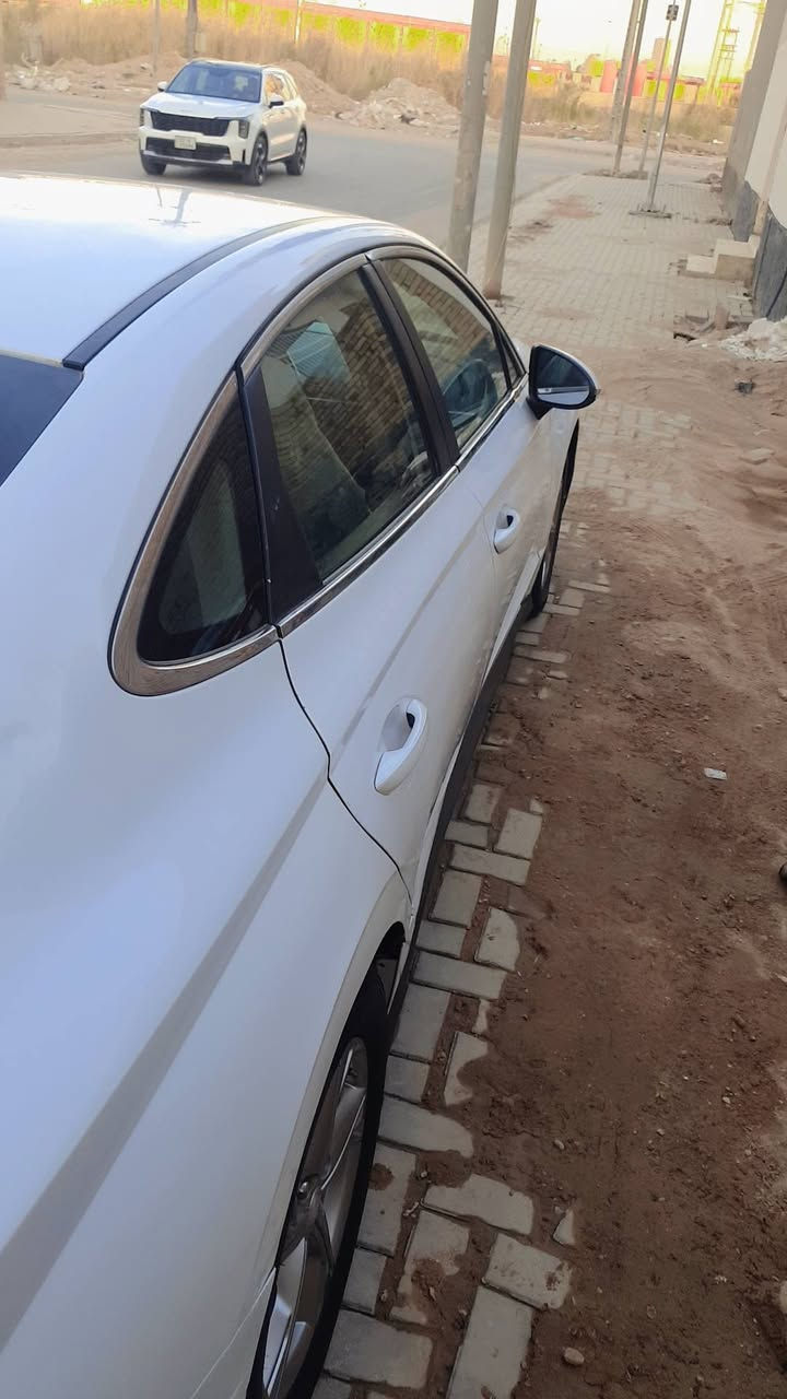 السلام عليكم 
سوناتا 2022 للبيع 

وارد امريكي 

حادث موضح بالمنشور تبديل ثلاث قطع بدون صبغ 

رقمه قادسيه معوقين تحويل ثاني يوم

محرك كير كفاله عامه 

محرك اربعه سلندر 

2500GDI

 مواصفات 

شاشه كبيره 

كير بيانو 

تحكمات ستيرن 

حساسات اماميه وخلفيه 

كامره خلفيه

اوتو هولد 

هاند بريك كهرباء

اربع وضعيات قياده 

تحديد مسار

لد بلاد

وبقيه التفاصيل على الخاص 

مكاني ديوانيه مركز 

 السعر 145 قفل

للاتصال ***********
