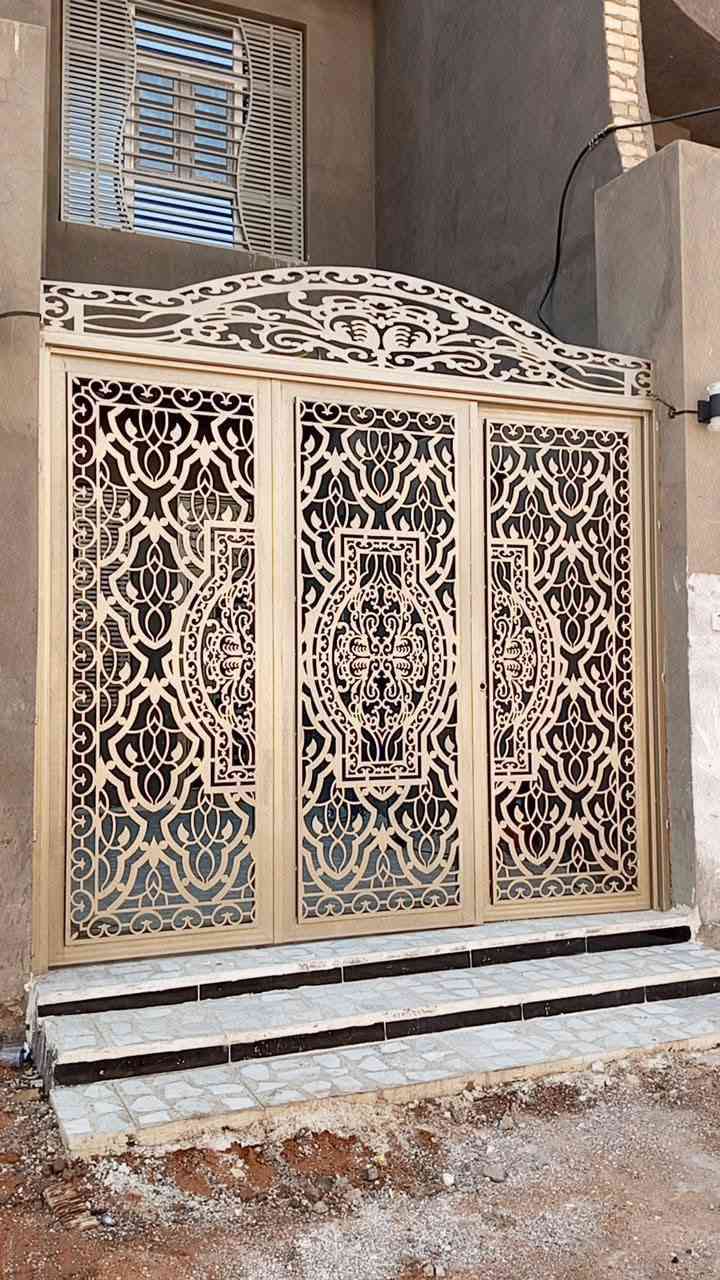 سلام عليكم صباغ متفرغ حالين نواع لحديد شبابيك وبيبان واجهات داخلي وخارجي باسعار مناسبه الاستفسار على الرقم ***********

