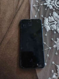 جهاز ريلمي يرادله شاشه وبطاريه بس للبيع سعره15 الف مكاني بغداد الحبيبي...