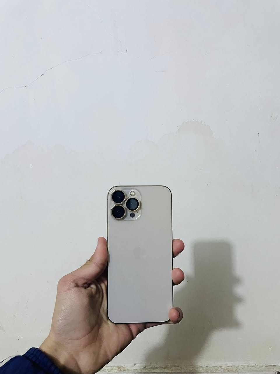 13بروماكس
الجهاز بلادي مامفتوح 
ذاكرا 256
بطاريه 79
فيس ايدي بي مشكله 
بس كسور خفيفه يم الفيس ايدي 
كامرات صوت لاقطه مكفول
للبيع بسعر 550الف بي مجال 
للتصل ***********
