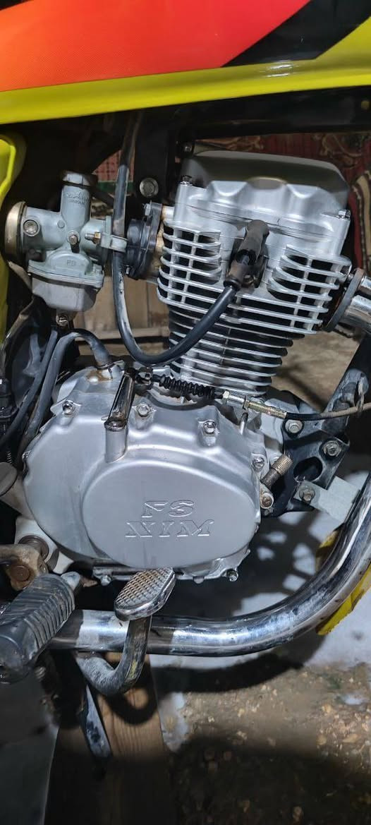 سلام عليكم مره خصت الادمن اربع كير اصوالي مديل 22مجفته مره وحدة وشرط انطيك فصله وسرعه بيها الليع مكاني كربلاء امن داخلي السعر 800وبيها مجال حك جيها اصوالي اصوالي هيه ةالشاصي *********** وكهربلايت كل جديد وشرط الفصح كل شغال باتري جديد هم يعني ماريدها شي بس بانزين ودهن
