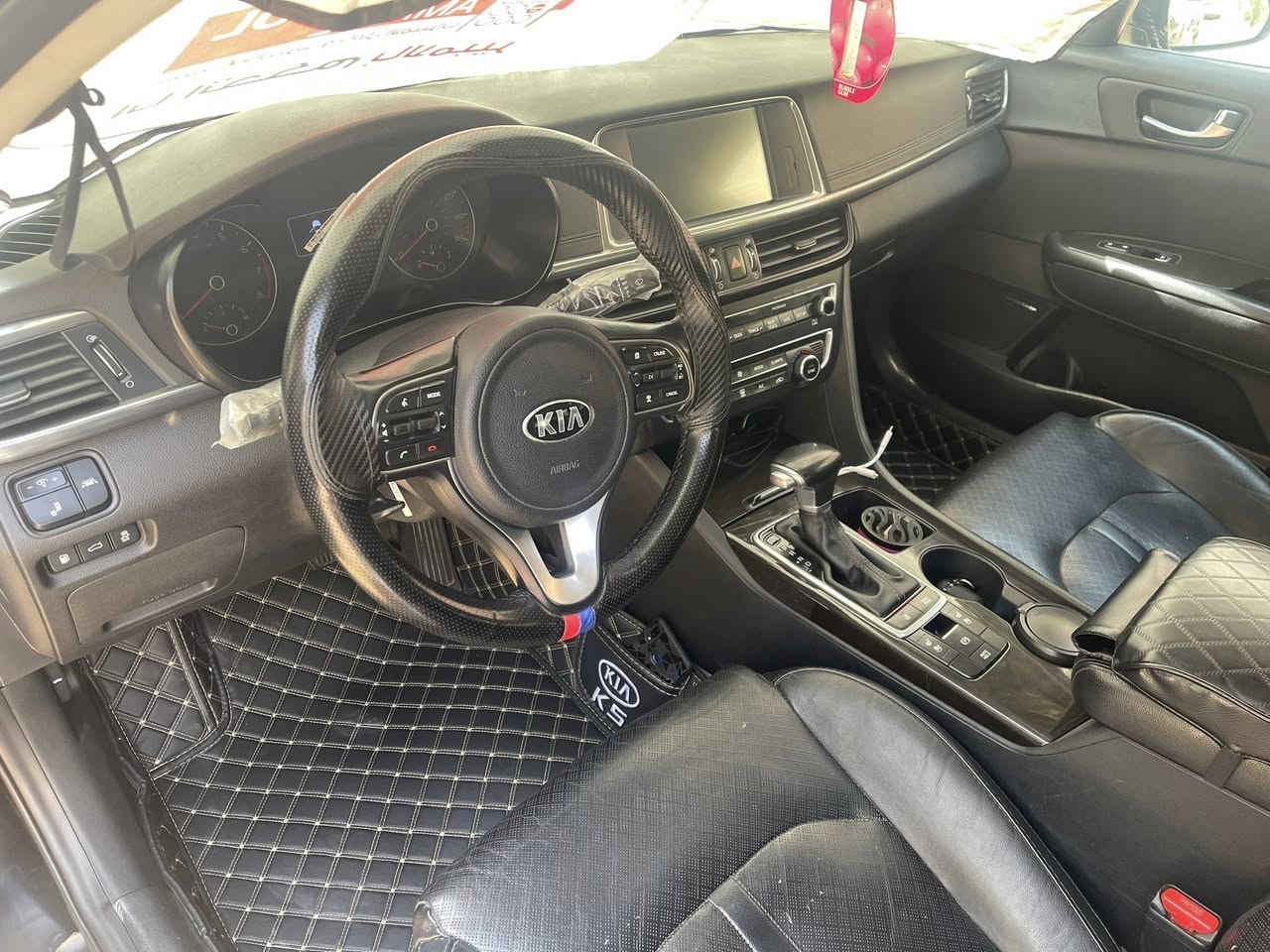 السلام عليكم اوبتما
للبيع 
  فول بنراما
 
موديل 2017
رقم بغداد تحويل مباشر
 

محرك 2400 gdi 
الون اسود ملكي
ماشية 127

بصمة
كشنات جلد تدفه تبريد 
بكلايت لد 
اشاير لد
نضام ترحيب  
جنطه ذكيه 
ويل كب 17
دبل اكزوز 
رادارات 
حساس خلفي 
نقطة عمياء 
تحديد مسار  قياده
شاشة كبيره                                 
كامرة  دواره
ثلاث أنظمة قيادة 
حادثها صفحة السايق اربك فقط برده
السياره حلوه وجاهزه فول واحد ع واحد 

السعر 125 وبيها مجال بسيط

مكان السياره بغداد الشعب 
***********
