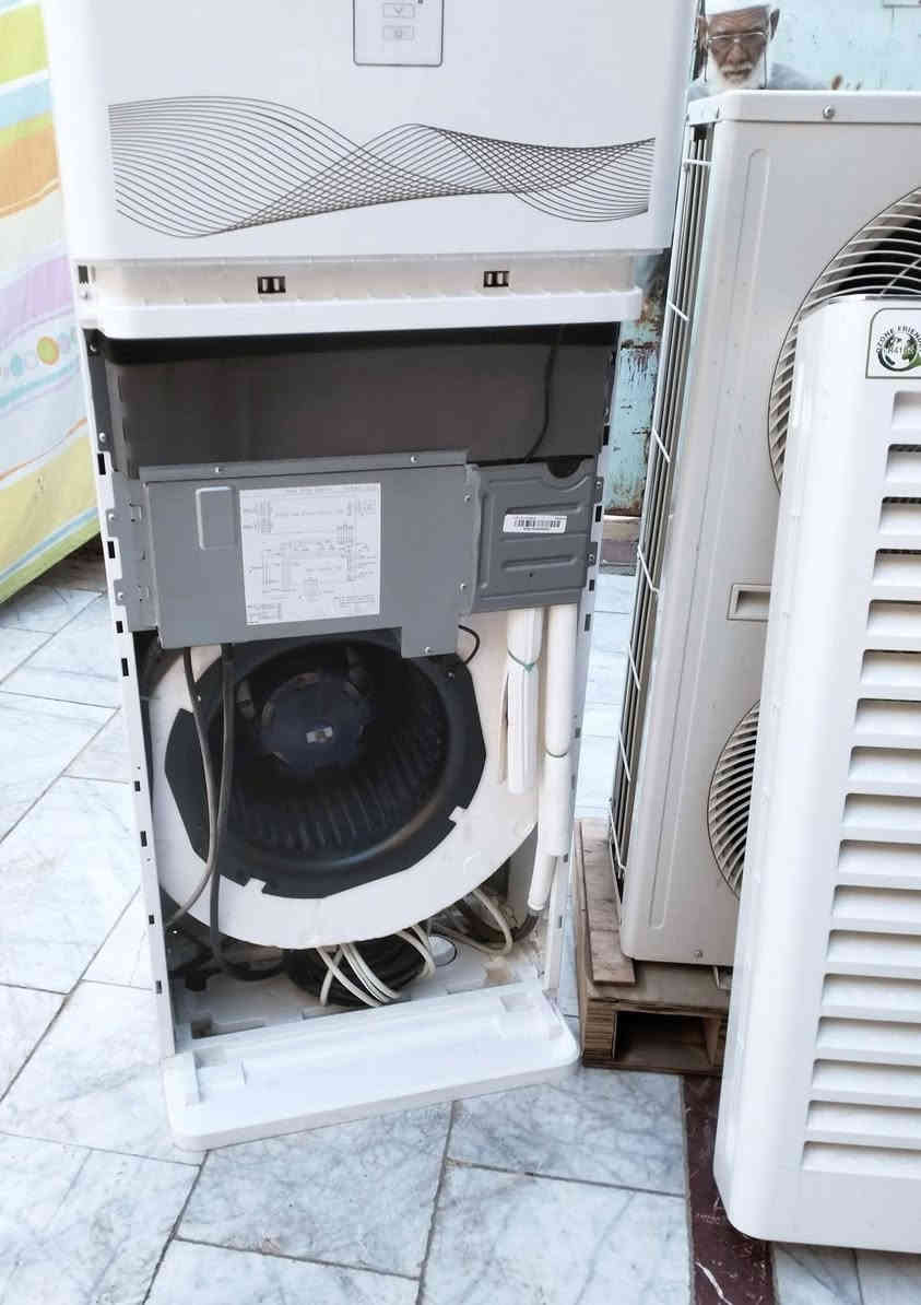 غراض للبيع مكاني ناصرية مركز الشراي يتصل 
هاتف : *********** مراسله خاص+ واتساب
