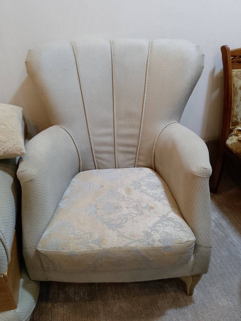 مرحبا بيع تخم متكون من 8 مقاعد قطعتين 3 نفرات وكراسي 2 السعر المطلوب 300 الف


**إذا كنت صاحب هذا الإعلان وتريد حذفه لأي سبب، رجاءا أرسل رسالة إلى الدعم الفني**