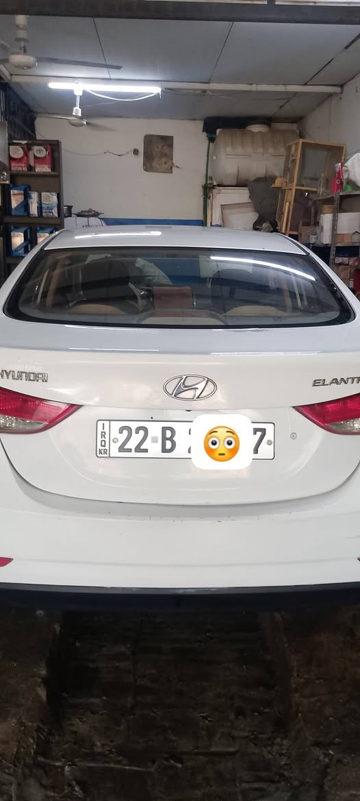 سلام عليكم النتراء خليجي موديل 12 صبغ احزام بدون دواخل تبريد ثلج وكير ومكينه بحاله جيده رقم اربيل بسمي  عارضهه( 90) وبيهه مجال لطيبين مكاني بغداد الكرخ شهداءالسيديه. رقمي/  ***********
