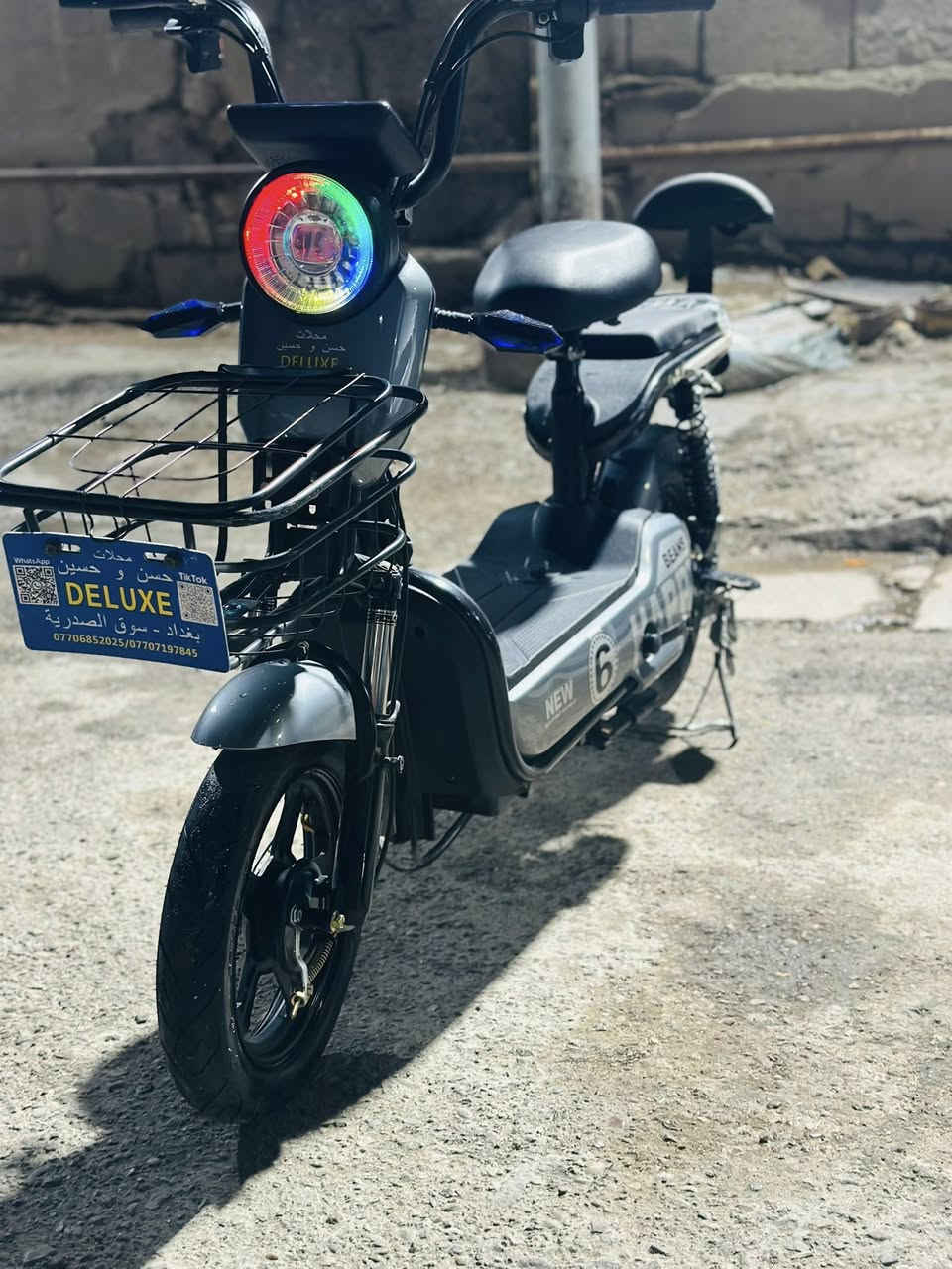دراجه شحن لبيع نضيفة فقط التاير الخلفي بي ضرر الرقم ***********
