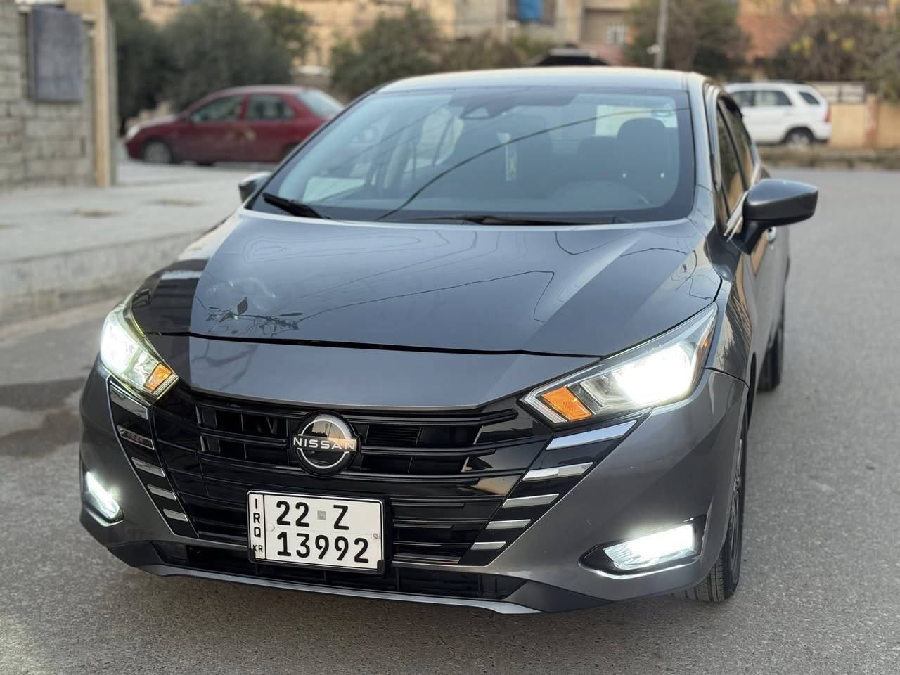 السلام عليكم
السعر 140 
نيسان فيرسا موديل 2023 
مواصفات sv معروفه
بصمه وشاشه 
رادارت اماميه وجانبيه وخلفيه 
تبريد لمس  
تبريد ثلج ❄️ 
ماشيه 37 الف كيلو متر. 
محرك وكير شرط 
الضرر موجود بل منشور 
دعاميه اماميه فقط 
شرط بدون دواخل بدون شواصي 
سنويه جديدة 
هزه وفحص جديد 2027 
مكان السياره الموصل 
للاستفسار ***********
