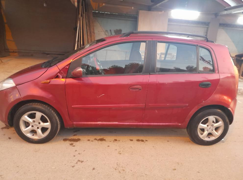 شيري اي وان موديل ٢٠١٢ السياره جديده لاضربه ولاتبديل كيراوتو صدرامامي وخلفي جديد مكينه خيرمن الله تبريدثلج وتدفئه  شغله مكاني بغداد الدولعي  رقمي ***********السعر٤٠ $ورقه وبيها مجال للشراي بغداد, العراق
