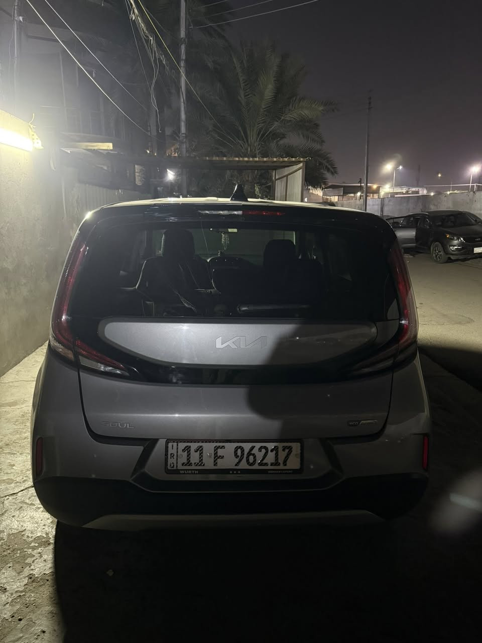 السلام عليكم
كيا صول
موديل 2023
لون سلفر 
ماشية 96 الف كيلو 
رقم بغداد باسمي 
سيارة فول مواصفات 
بصمة 
تشغيل عن بعد
كشنات تدفئة
كشن سائق كهربائي ٣ دكم
فتحة سقف 
شحن واير ليست 
شاشه ابل كاربلي
حساس امامي خلفي
اشاير ب مري 
رادارت جانبية 
وهواي مواصفات 
مستعجل ع بيعتها ودور وفر السوك متلكة بسعري
سعرها 130 

رقم الاستفسار ***********
