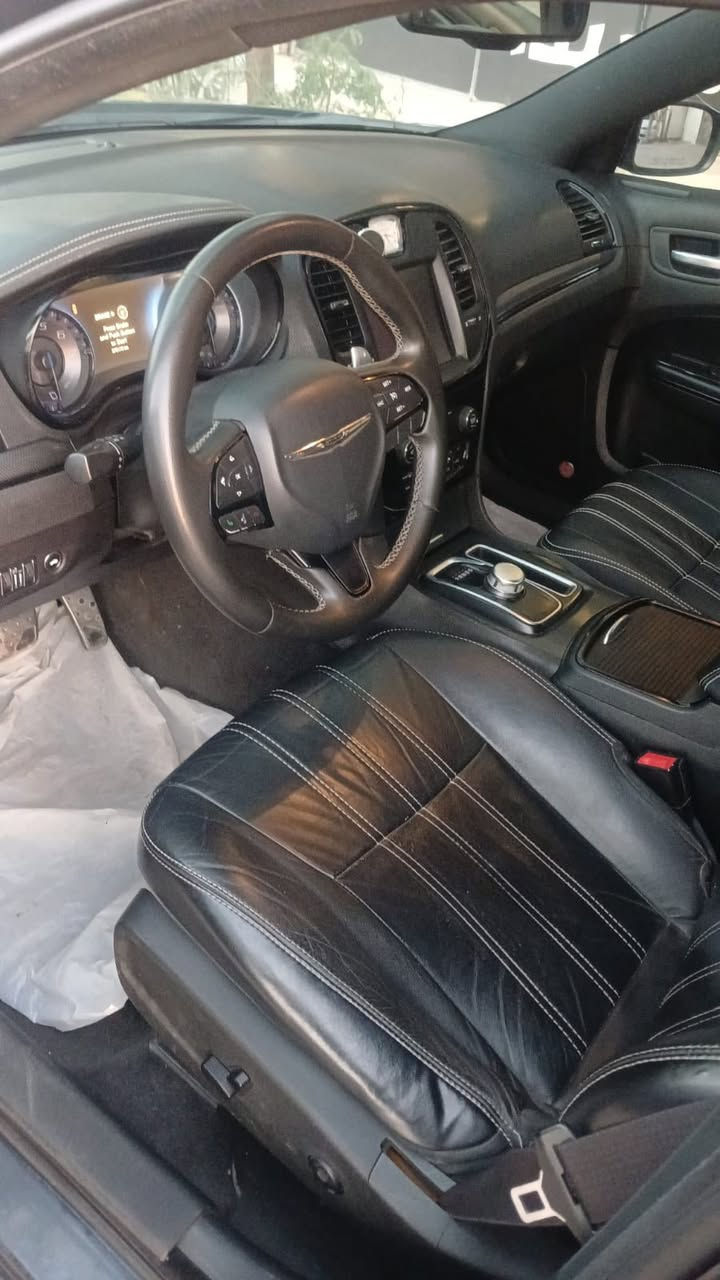 السلام عليكم 
اوباما 2015 
ادوات ادوات 
خليجيه 
C فول ماعدا السلايت 
6 سلندر 3600 
جاهزه من الدعاميه للدعاميه 
كفاله وكص وفتح 
مكاني بصره 
للاتصال 
‭0770 744 4661‬
