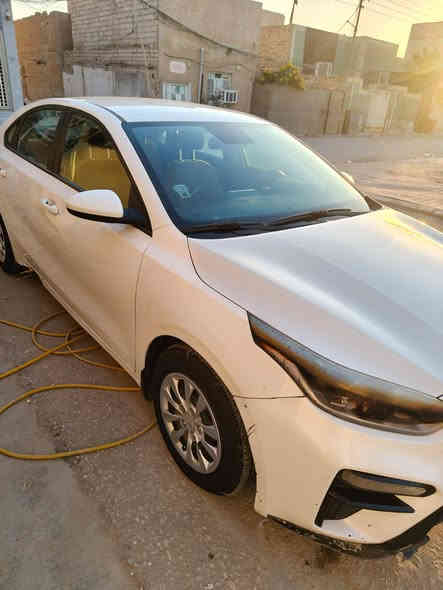 السلام عليكم. سيراتو البيع
مديل 2021
محرك 1600
رقم اربيل
موصفاته كدامكم
السعر 145 
استفسار ***********
