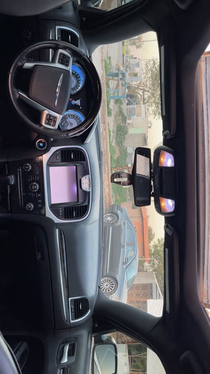 ئوباما موديل ٢٠١٢ ي قه بات مواسفات به شه رتي گيرومه كينه جركه ي تيدا نيه   شه ش بستو ن براوه ي بجم واتا براوه ي به ردم سياره كه موس نيه  شوين كه لار سعري ٧٣گه لاو مه عمله ***********
