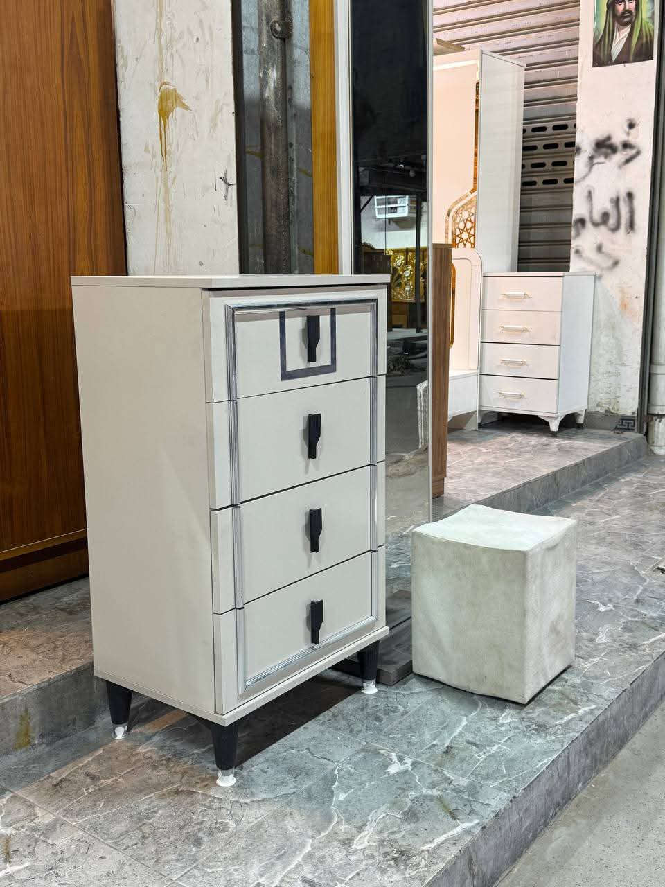 غرفة🇹🇷تركي  نضام حديث  10 قطع صبغ حراري ✨
ابواب 🚪🚪  برغي وجوي حديد كنتور منفصل  
نضافة 90٪💯
السعر 950 
شد ونقل داخل بغداد مجاني محافظات بكروة 🚛


**إذا كنت صاحب هذا الإعلان وتريد حذفه لأي سبب، رجاءا أرسل رسالة إلى الدعم الفني**