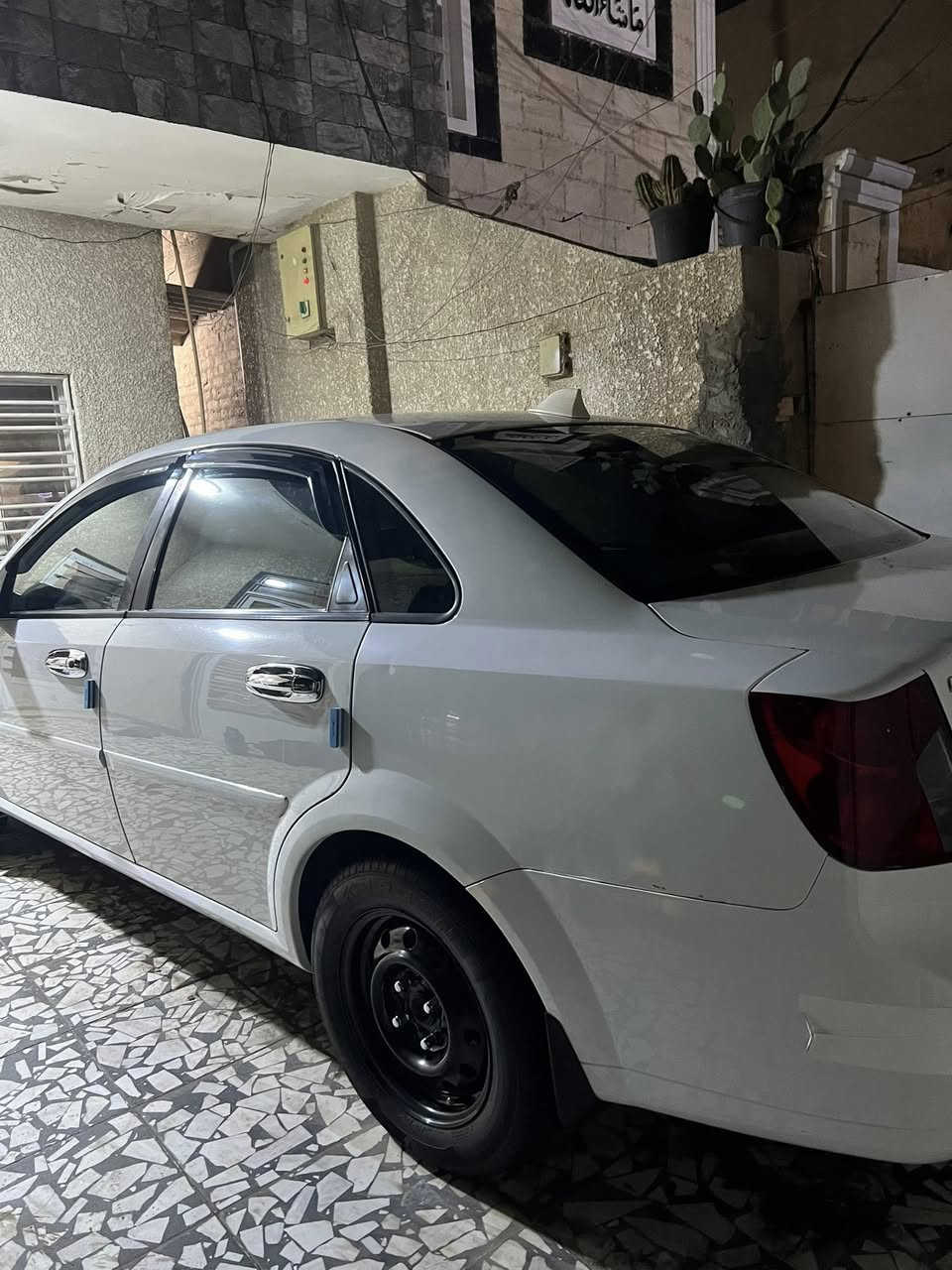 السلام عليكم اوبتره للبيع موديل 2012 سياره جديده احله من الصور بهواي  كلين تايرا بدون صبخ ما عده بارد بسيط وشرط السونار  وبسمي ثاني يوم تحويل  سعر 93 واستفسار ***********  مكان بغداد  شعب
