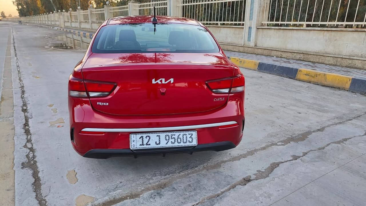 كيا ريو 2023 
رقم نينوى جديد الانكليزي تحويل شرط
ممشى 14 الف 
نص فول شاشة كامرة 
مثبت سرعة 
تحكمات دركة 
سيارة بيها بابين مبدلات اصلي نفس اللون 
موصل حي المثنى 
السعر 135 ومجال 
***********
***********
