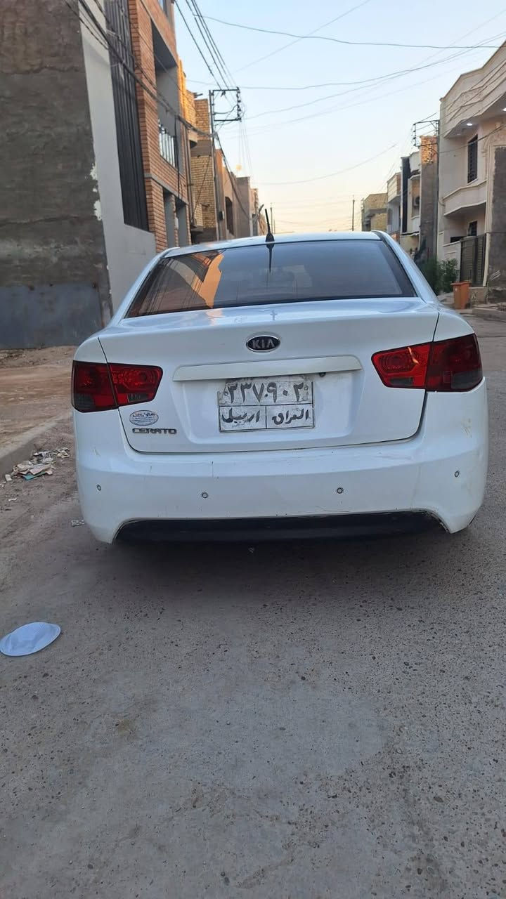 ٢٠١٢ كامله مكمله قطعه صبغ واحده فقط السعر ٩٣ بيها مجال قليل تريد وكاله او تحويل حاضر***********

