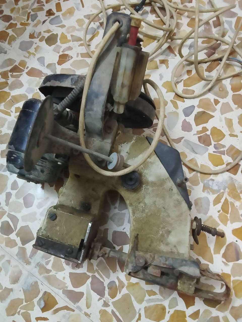 مكينة خياطة اكياس للبيع السعر 40الف


**إذا كنت صاحب هذا الإعلان وتريد حذفه لأي سبب، رجاءا أرسل رسالة إلى الدعم الفني**