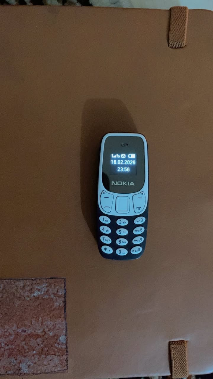 تلفون نوكيا حجم صغير
خطين ورام 
شغال كامل ع الفحص 
مغير اصوات 
وبي هواي ميزات حلوه
اعلى سعر ابيع


**إذا كنت صاحب هذا الإعلان وتريد حذفه لأي سبب، رجاءا أرسل رسالة إلى الدعم الفني**