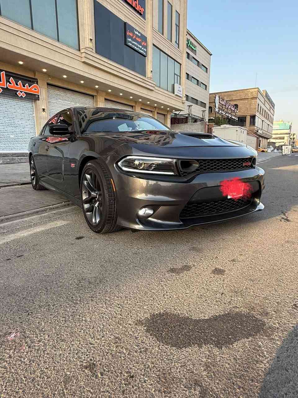 سلام عليكم دوج جارجر سكات باك فول مواصفات رادار امامي وخلفي وجانبي مديل سياره2023 ماشيه 10 الف حادث من امريكا بنيد ودعاميه وهسه صار بيه شخط موجو صورته بل منشور هاذ رقمي ***********سيارة بدون رقم
