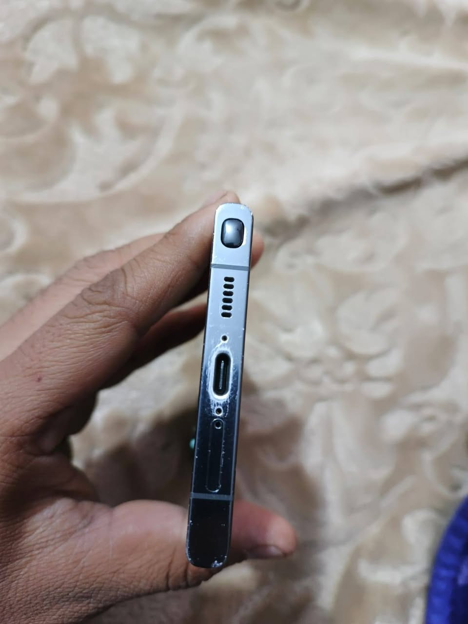 📱 للبيع: Samsung Galaxy S23 Ultra
✨ الحالة: ممتازة / استعمال نظيف
📦 السعة: 256GB / 12GB RAM
🎨 اللون: زيتوني أنيق
🔋 البطارية: ممتازة
📸 كاميرات قوية جداً + قلم S Pen
📱 شاشة كبيرة وواضحة 120Hz
📌 الجهاز نظيف وخالي من أي عيب، كلشي أصلي
📦 مع العلبة / الشاحن ماكو)
💰 السعر: 775,000 دينار (مرواس بيفوان – نطيه فرق)
📍 العنوان: الحبيبية
📞 رقم الهاتف: ***********
