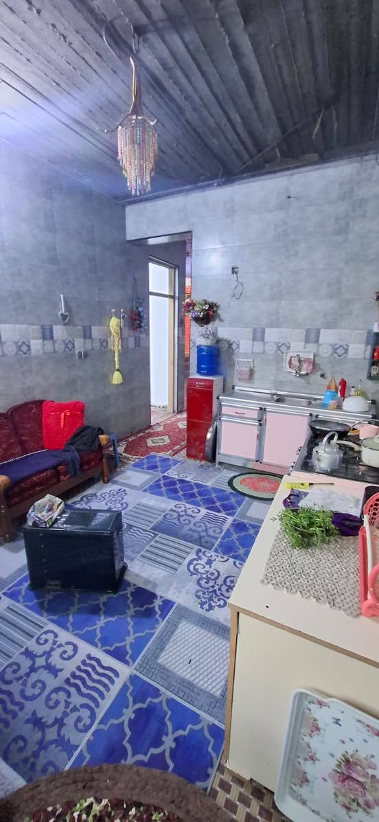 سلام عليكم
دار للبيع في منطقة الكمالية /المعوقين /زراعي /مساحة 172/واجهة 7/5/ونزال 24 /يضم استقبال /ومطبخ/وصالة/وغرفتين /للاستفسار الاتصال رقم/***********
