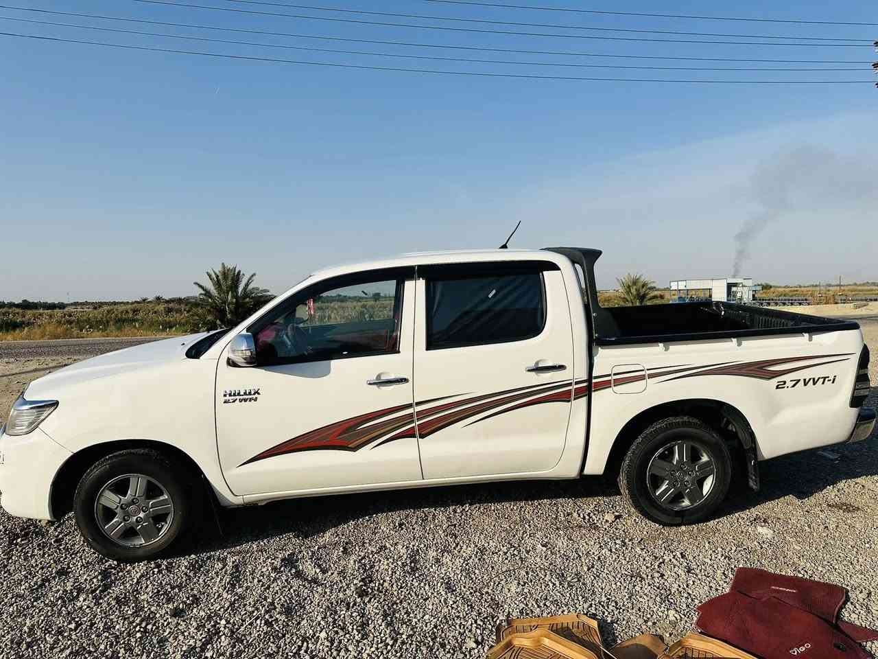 السلام عليكم بيكم هايلوكس موديل 2014اوتو مكفوله من الضربه والصبغ فقط بيها باردات ورصعات مكينه كير خير من الله تبريد تدفئه تخم تاير توه مبدلهن اللوحات الانكليزي باقي بس ع استلام سياره مال جناي السعر 225وبيه مجال المكان البصره قضاء المدينه رقم الهاتف ***********
