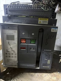 قاطع كهربائي