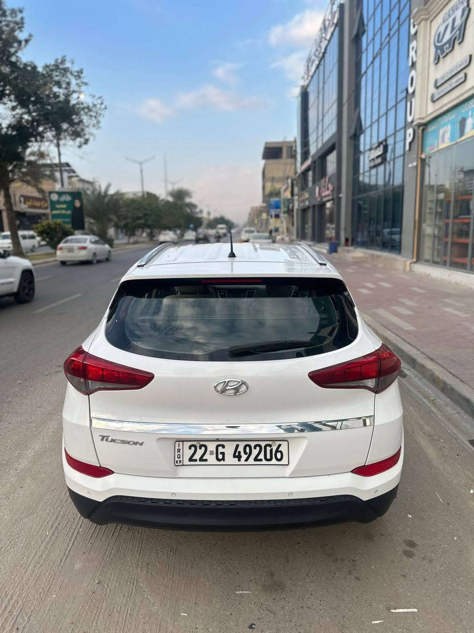 توسان 2018 خليجي 

محرك ٢٠٠٠ دوش 

قطعتين تبريد 

حساسات خلفي 

تحكمات ستيرن 

مري شفط 

إشارة بالمري

ويل حجم 18

دبل سويج 

3 انضمة قيادة سبورت/ ايكو / طبيعي 

مكينه كير على وضع الشركة ممفتوح برغي بيهن 

ماشيه 177 

كفالة عامة عدا نصف باب خلف السائق بدون فتح وبدون معجون

اللايتات مالتهه البلادي نفسهه

السياره نظيفه جدا 

سنويه جديدة بأسمي 

هزة جديدة

السعر 178 وبيهه مجال بسيط  

للإستفسار الاتصال ***********
