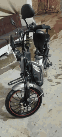 السلام عليكم دراجه شحن للبيع سعر 250 $***********
