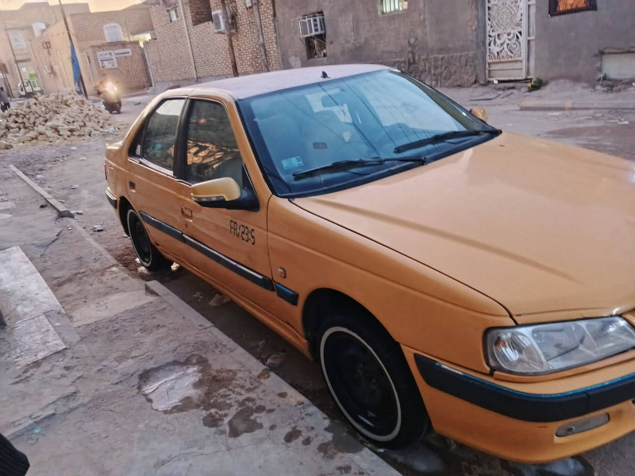 سلام عليكم بيجوه بارص موديل 15 مكينه وكير وتخم تأير وتبريد خير من الله مراوس بجنبي فتون موصليه مكان السياره الناصريه المركز ***********
