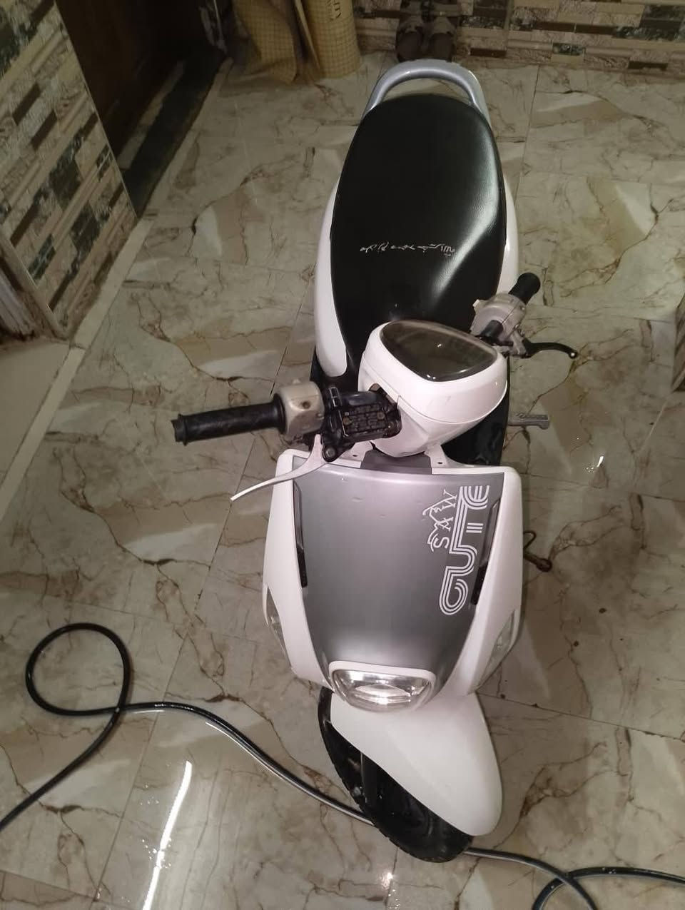 دراجه بوليس شكل الحديث كفاله عامه دراجه نضيفه بلاديه المكينه ما مفتوحه سعره مناسب شراي يجي على هذا رقم *********** مكان بصره زبير سوق سوادي
