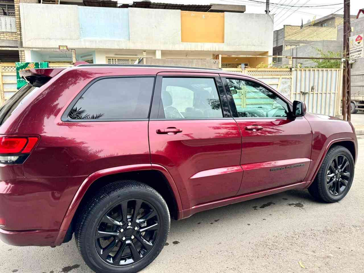 السلام عليكم  بيع سريع
جيب ابلاك توب موديل21

ميكنه 3.6/V6

السعر229$ مجال بسيط  جماعه 220 لحد يتصل

الممشى 49 مايل 

رقم اربيل باسمي هزه وفحص جديد تحويل شرط 

المواصفات

تشغيل عن بعد

كشنات  جلد وتحكم كهربائي 

شاشه كبيره كار بلي

ردار مري واشاره مري /جنطه كهرباء

مودات قياده / توقف ذاتي

تخم تايرات جديد ياباني900 الف  /سبير منازل

السياره جديده بحالة الوكاله

گير ميكنه اكسل تبريد كفاله شرط

السياره دخول اكلين اجت من امريكا بيهه اكلير فقط بدون ايرباك وبدون اي ظربه فقط اكلير 4 قطع

العنوان/ بغداد الامين 

 الاتصال

***********
