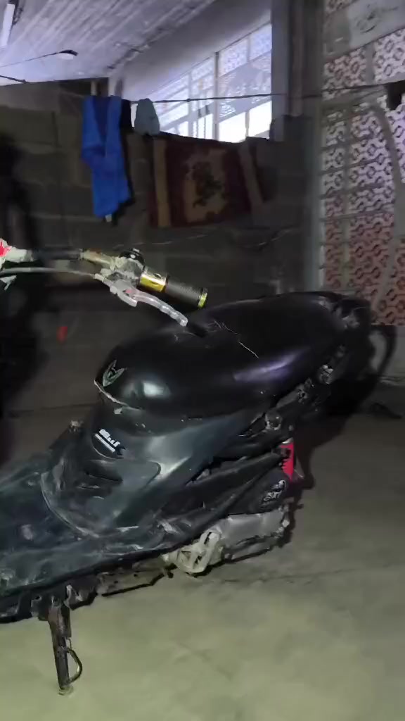 سلام عليكم دراجه ماكس للبيع او مراوس بكير  بوشه 55 الدراجه شلعه ومعدل الدراجه خير من الله المكان بابل الحصوه السعر 375 وبيها مجال قليل الرقم ***********
