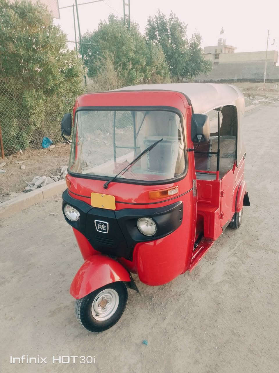 سلام عليكم تكتك للبيع 21 شهر 11 رقم وسنوية تحويل ثاني يوم تكتك مكفولة شراي يتصل *********** مكاني سبع قصور شارع ابو علي
