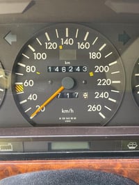 تم حل بعض المشاكل عدادات مرسيدس بنز W126/560SE   ويدللون عليه الجناية ...