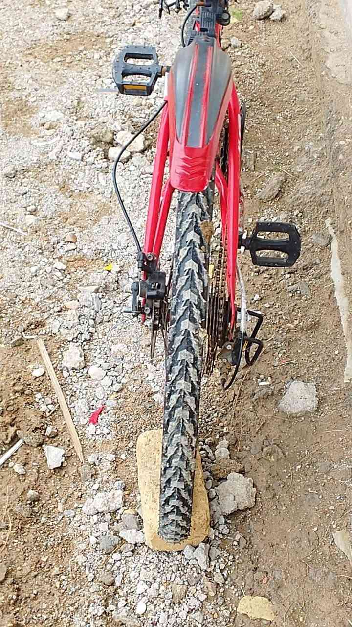 باسكل ياباني للبيع ؟
       مواصفات 
7 نمر خلفي 
3 نمر امامي 
دبل امامي 
حجم 27
تاير خلفي جديد
 باسكل ما ناقصه شي
مكاني واسط قضاء الحي 
السعر (125)الف وبي مجال 
رجاََ رجاََ لي مو شراي لا يراسلني .


**إذا كنت صاحب هذا الإعلان وتريد حذفه لأي سبب، رجاءا أرسل رسالة إلى الدعم الفني**