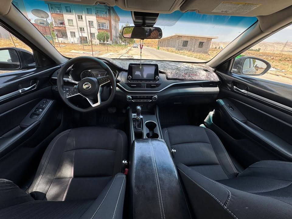 ALTIMA   SV
موديل 2022
جملغ ، روبع بونيد سبغ 
باقي كل بشرط 
گير و محرك شرط 
السعر  135$
واتساب ***********

