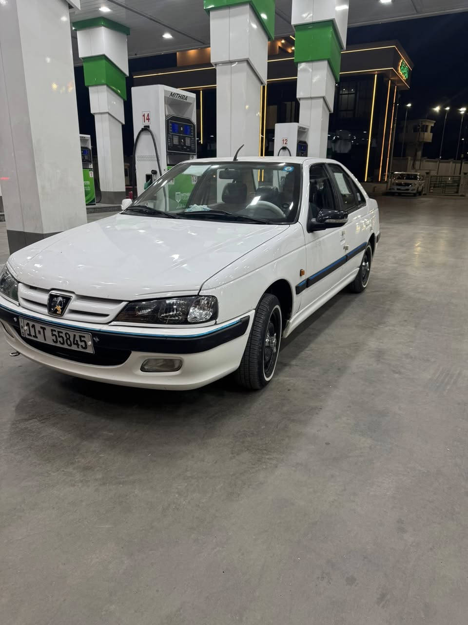 السلام عليكم.  بيجو بارص 2018 السياره احله من الصور وستخدام شخصي مكينه ١٨٠٠ رقم بغداد بأسمي السياره خير من الله مكفوله عام ماعده تعمير الهلالات الماميه فقط مكان السياره كربلاء  السعر. 72.     :***********
